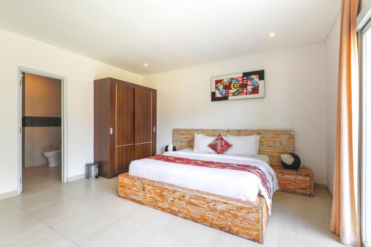 Puri Bagus Villa Legian Kuta Bagian luar foto