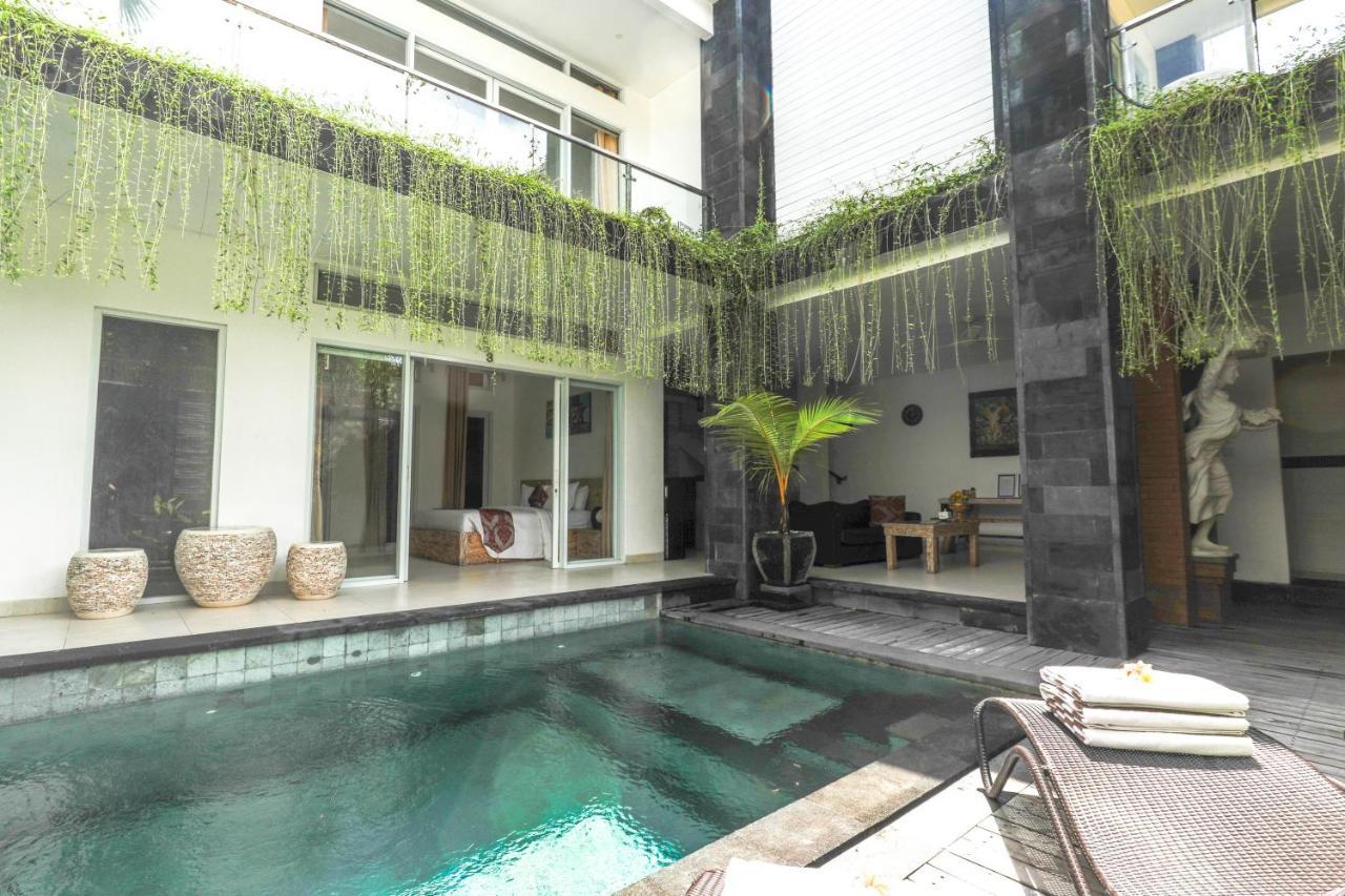 Puri Bagus Villa Legian Kuta Bagian luar foto